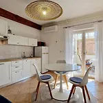 Aleksandar Apartamento *