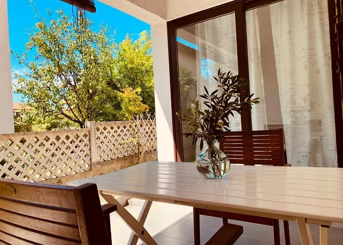 Aleksandar Apartamento *