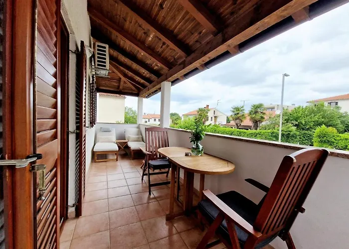 Aleksandar Apartamento *